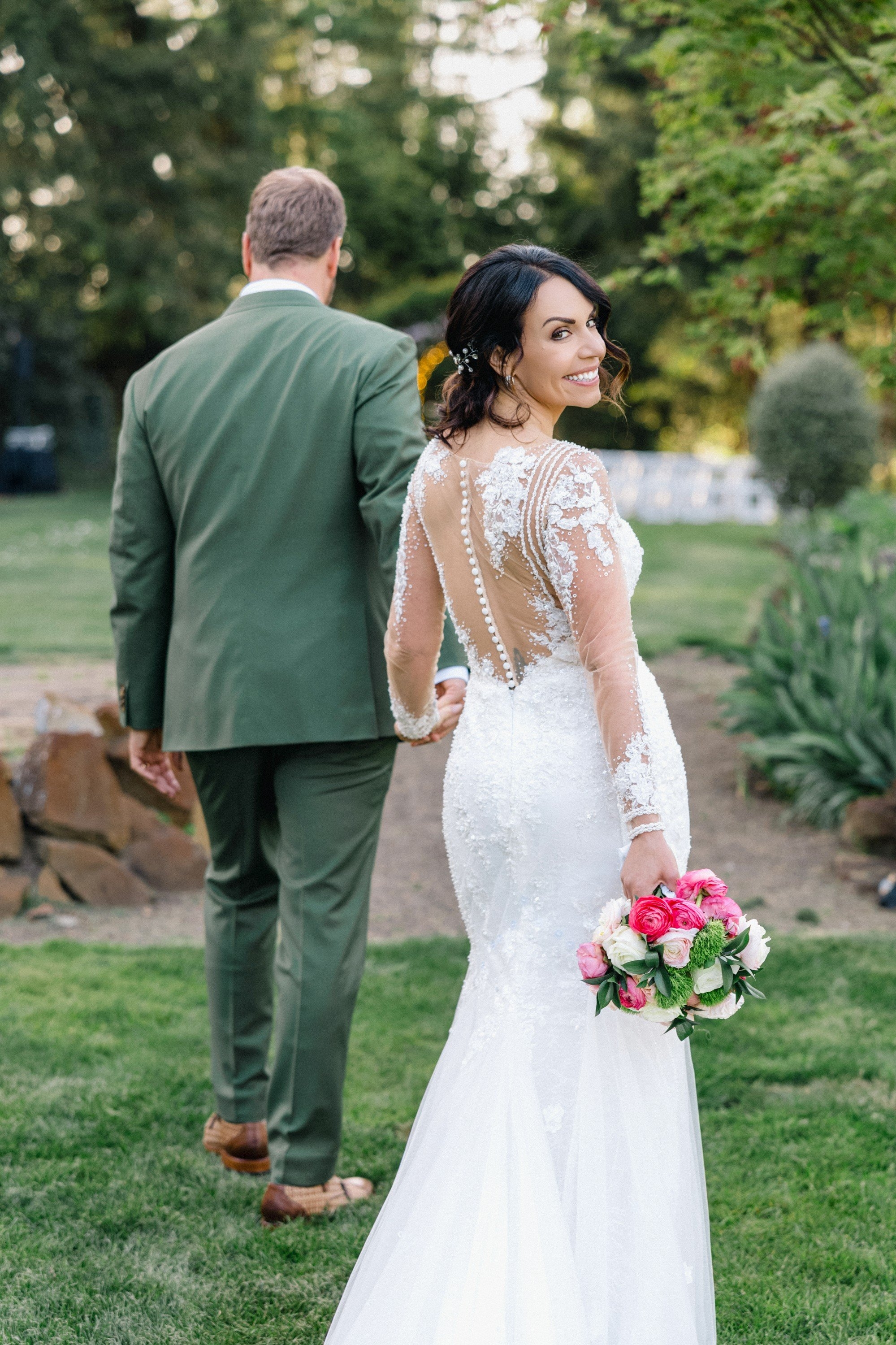 carousel-hero-element image-1